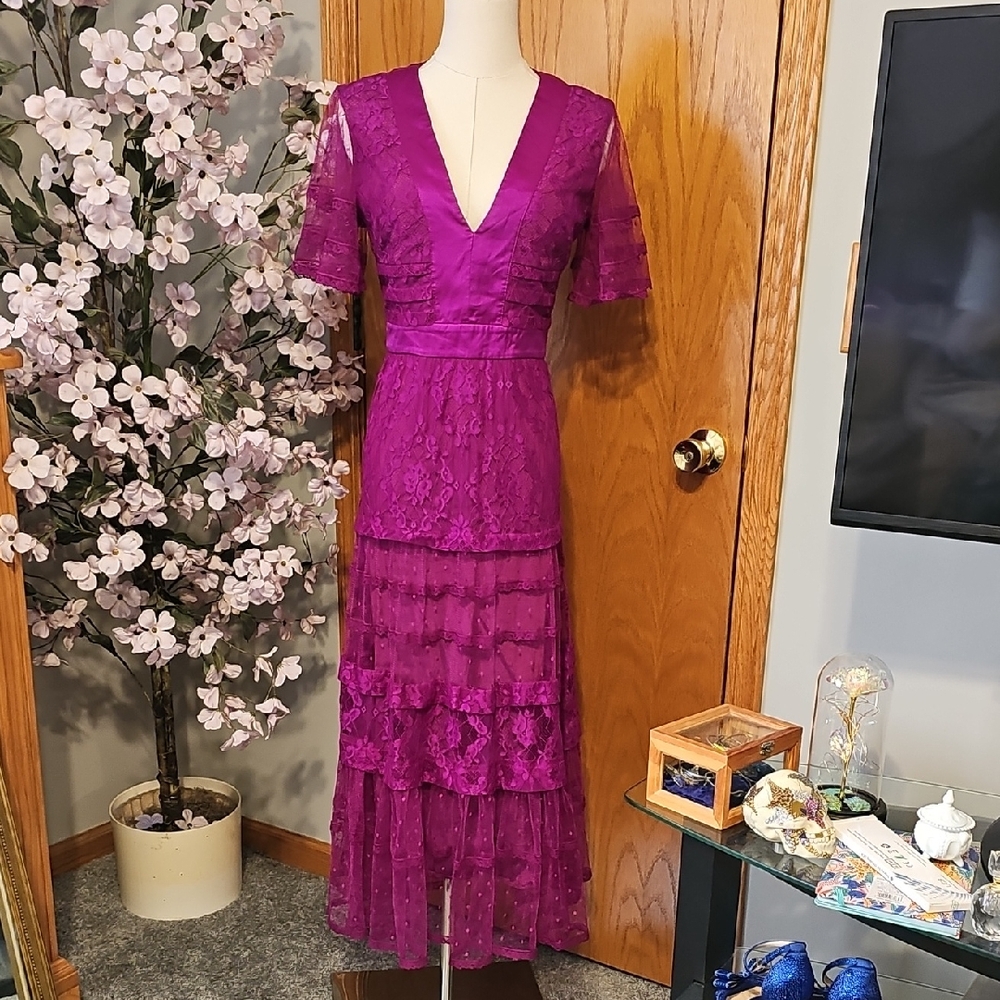 Elegant Purple Lace Dress